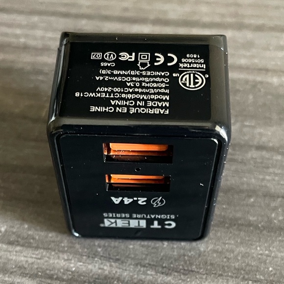 CT Tek Signature Series Charger Block. Cube, Iphone, Cell, Plug, Outlet, Dual - Picture 2 of 4